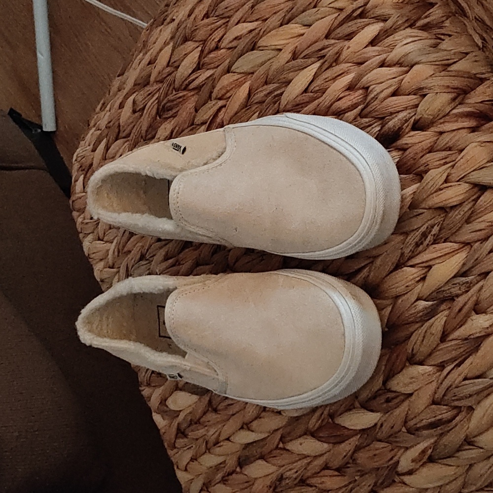 Suede Vans - Picture 2 of 6
